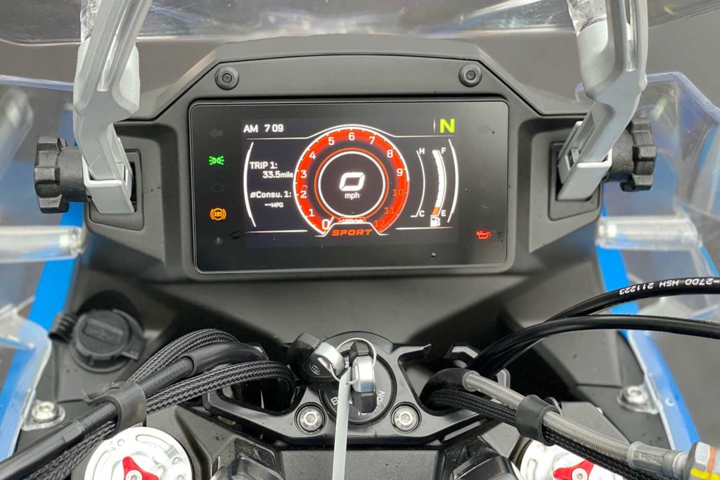 2022 CFMOTO 650 ADVentura